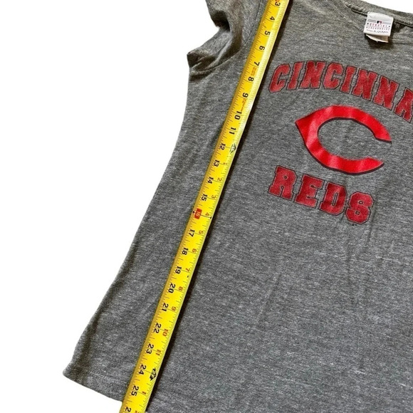 5th & Ocean Cincinnati Reds T Shirt Women Size XL - Picture 3 of 4